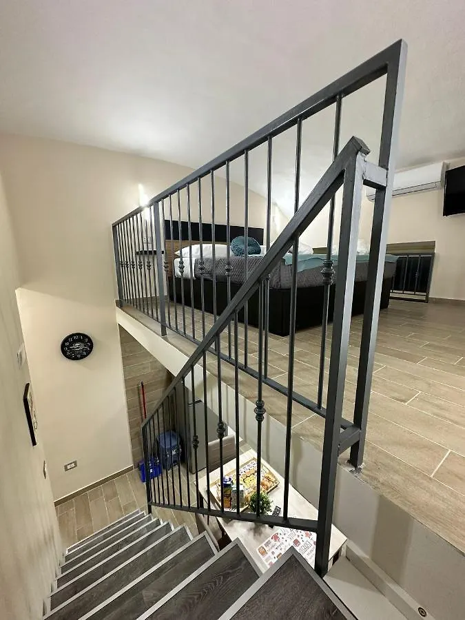 Bed and Breakfast Napoli Centro - La Casa Di Cate Отель типа 